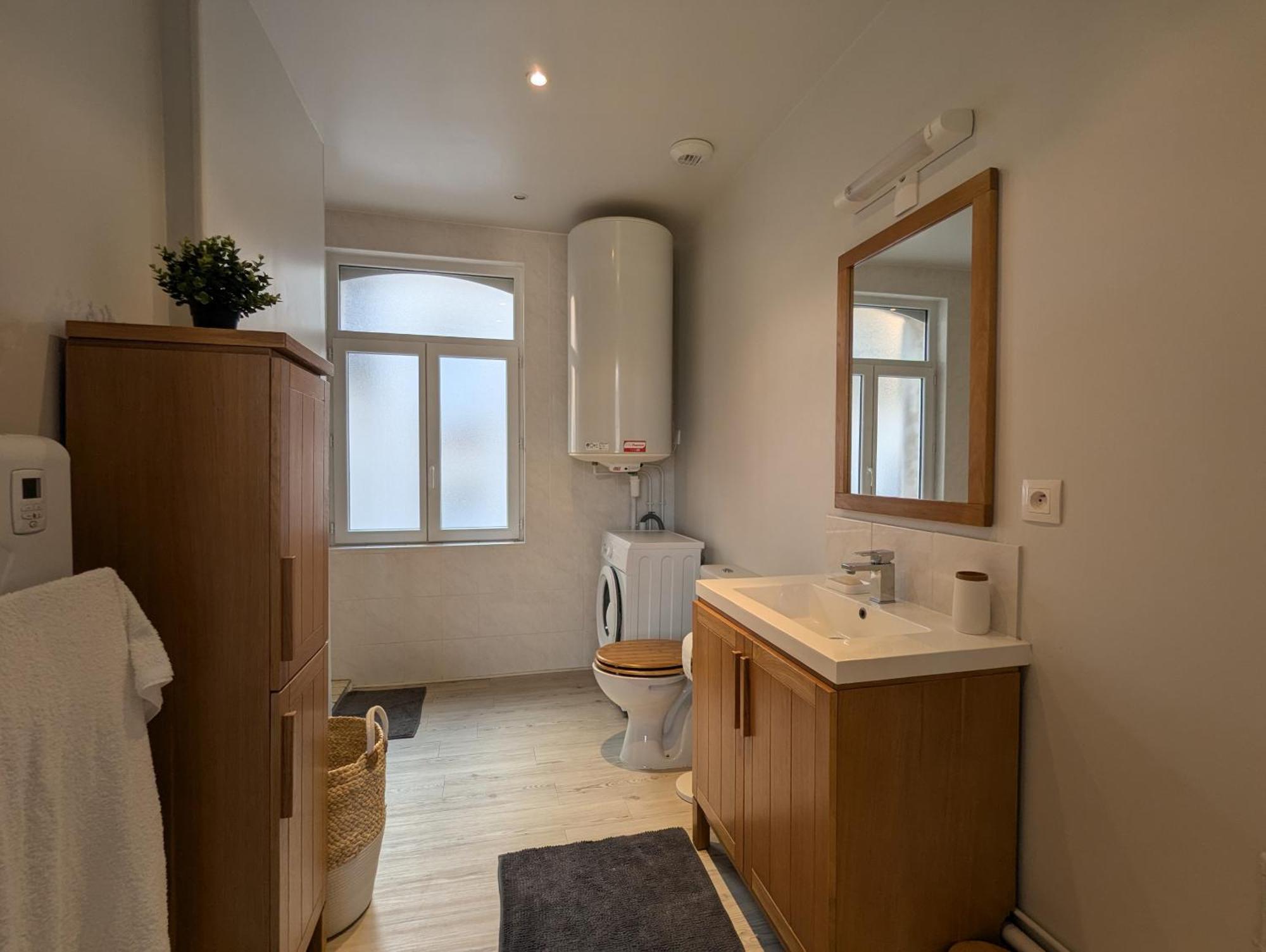 Apartamento Les Betises, Duplex Hyper-Centre Cambrai Exterior foto