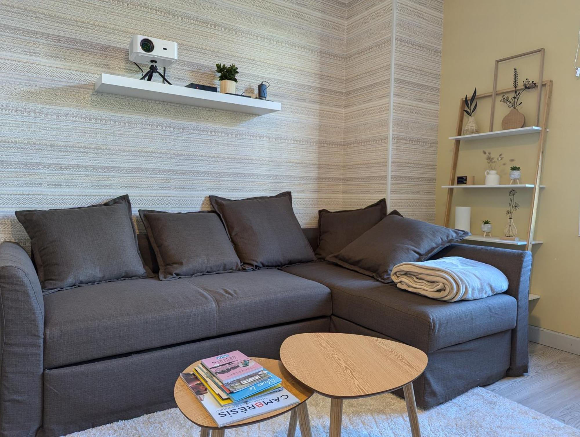 Apartamento Les Betises, Duplex Hyper-Centre Cambrai Exterior foto